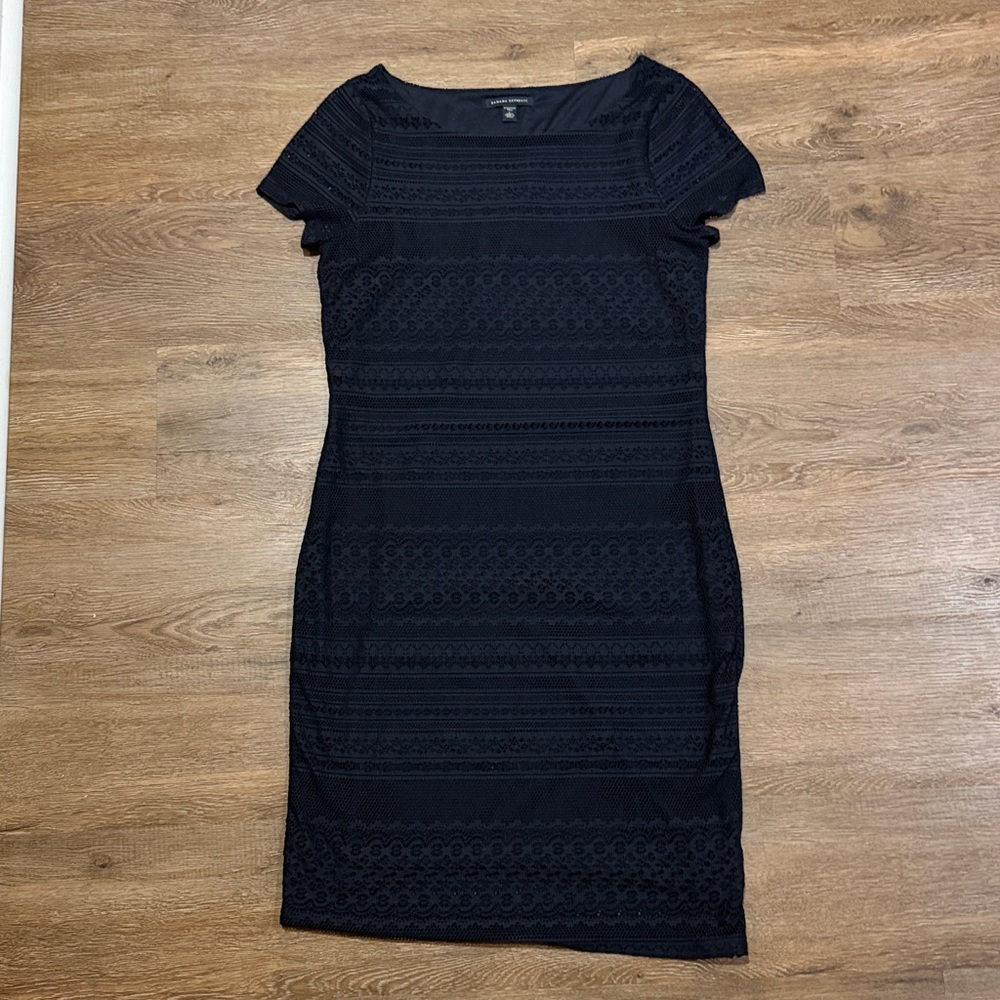 Banana Republic Navy Classic Knit Lace Dress - Picture 2 of 6